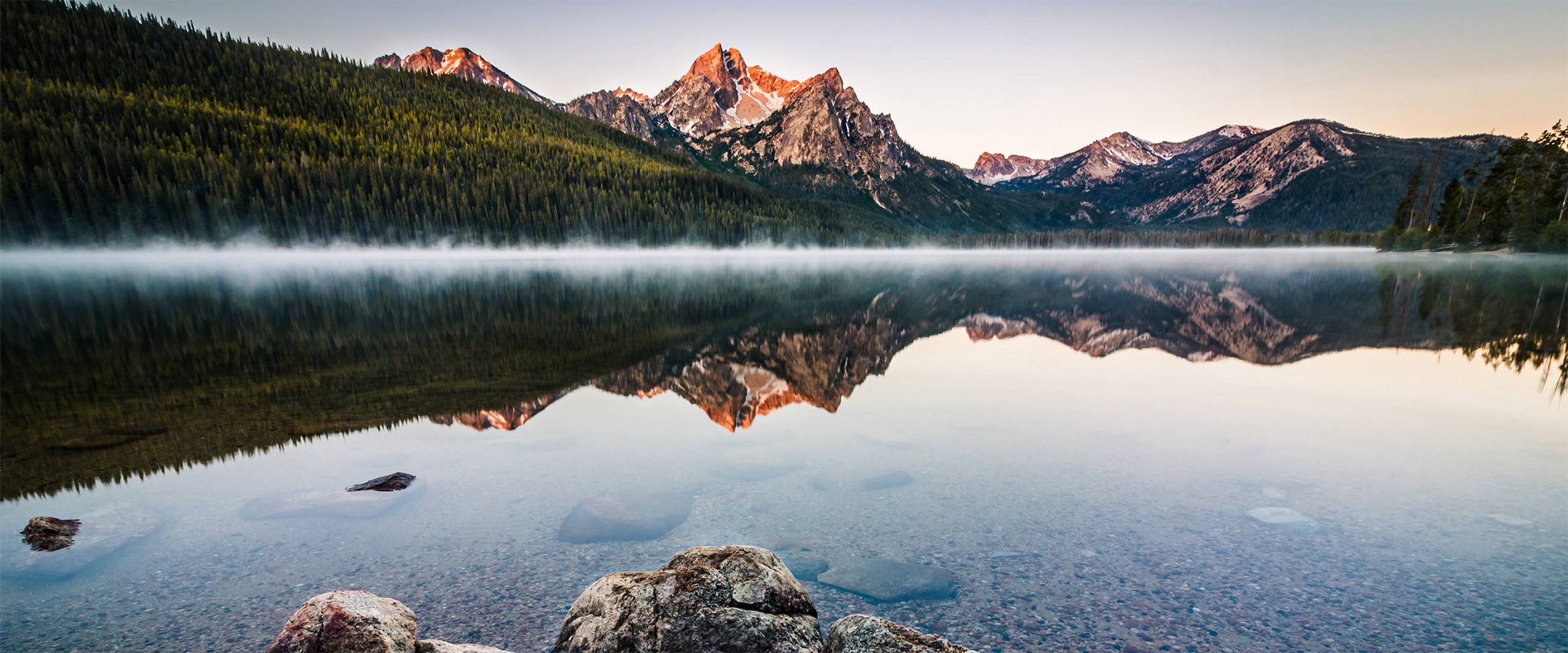 Photo of mountain range in Sawtooth Idaho.